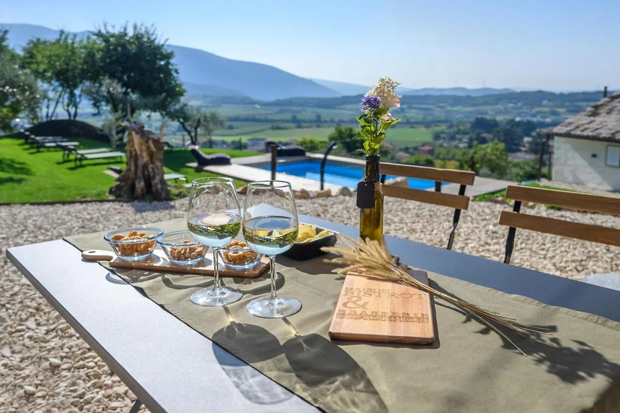 Agriturismo Maison 1933 Caprino Veronese Bed & Breakfast
