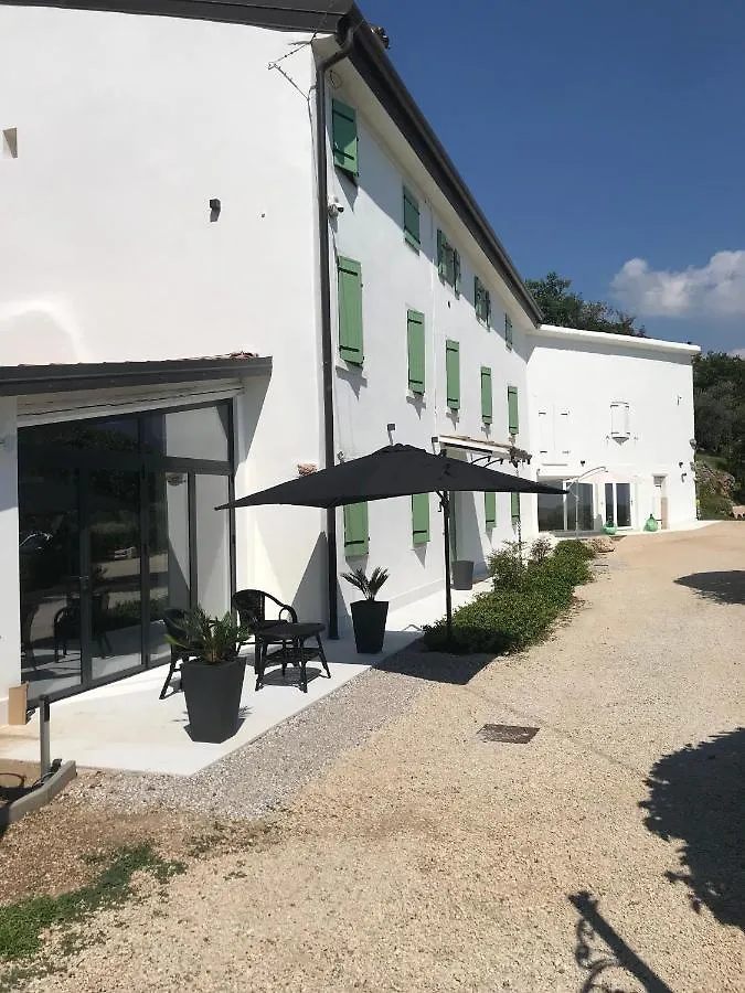 Bed & Breakfast Agriturismo Maison 1933 Caprino Veronese