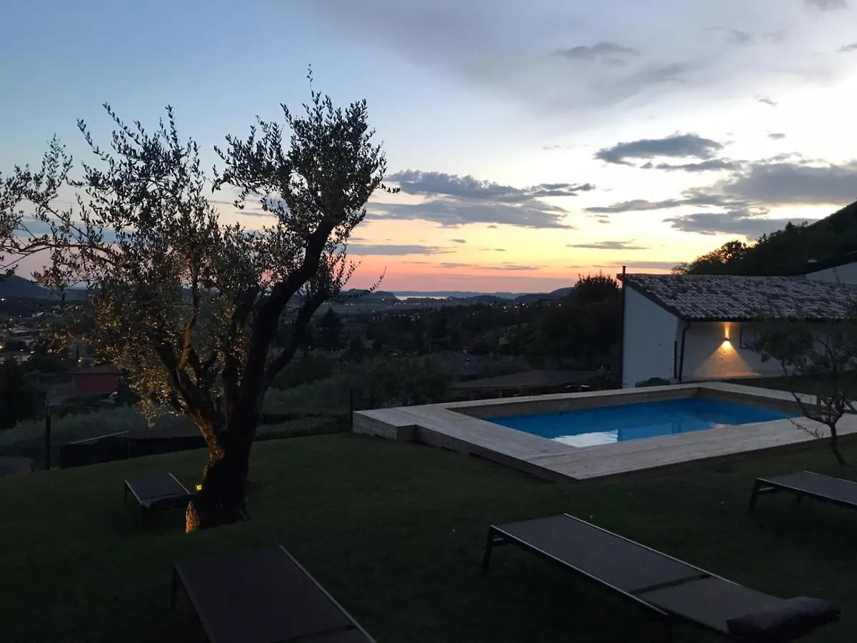 Bed & Breakfast Agriturismo Maison 1933 Caprino Veronese
