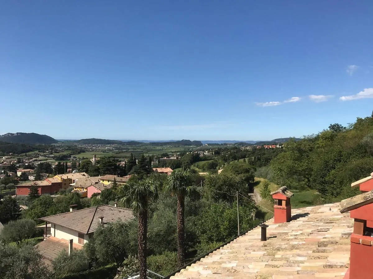 Agriturismo Maison 1933 Caprino Veronese Bed & Breakfast