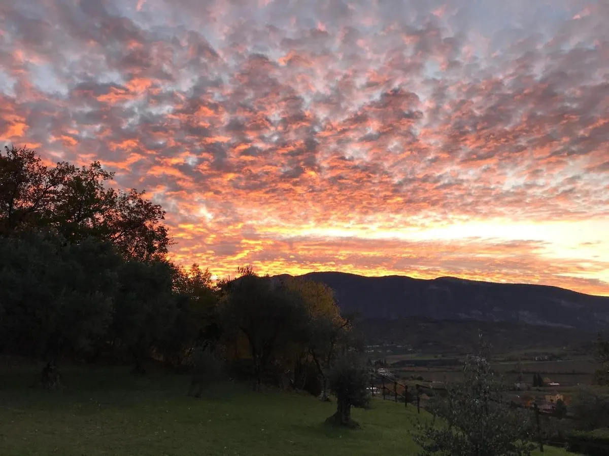 Bed & Breakfast Agriturismo Maison 1933 Caprino Veronese