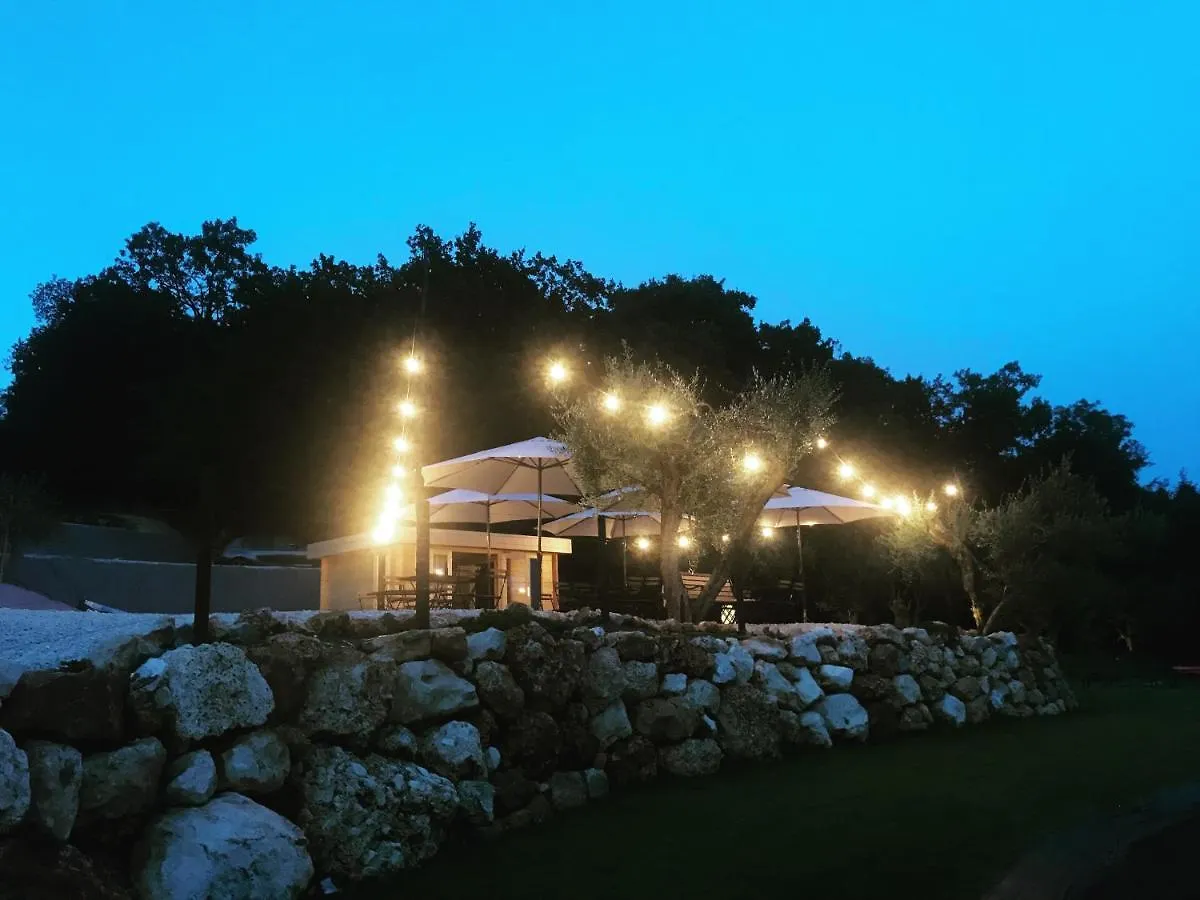 Agriturismo Maison 1933 Caprino Veronese 0*,