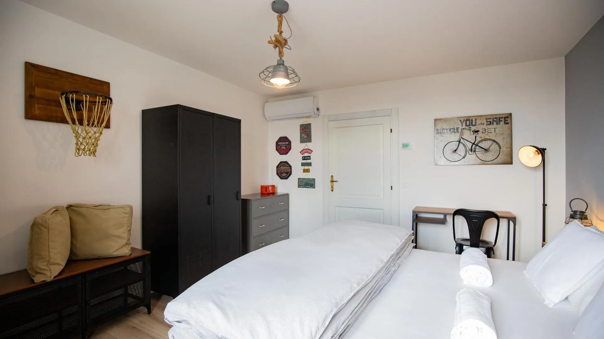 Agriturismo Maison 1933 Caprino Veronese Bed & Breakfast